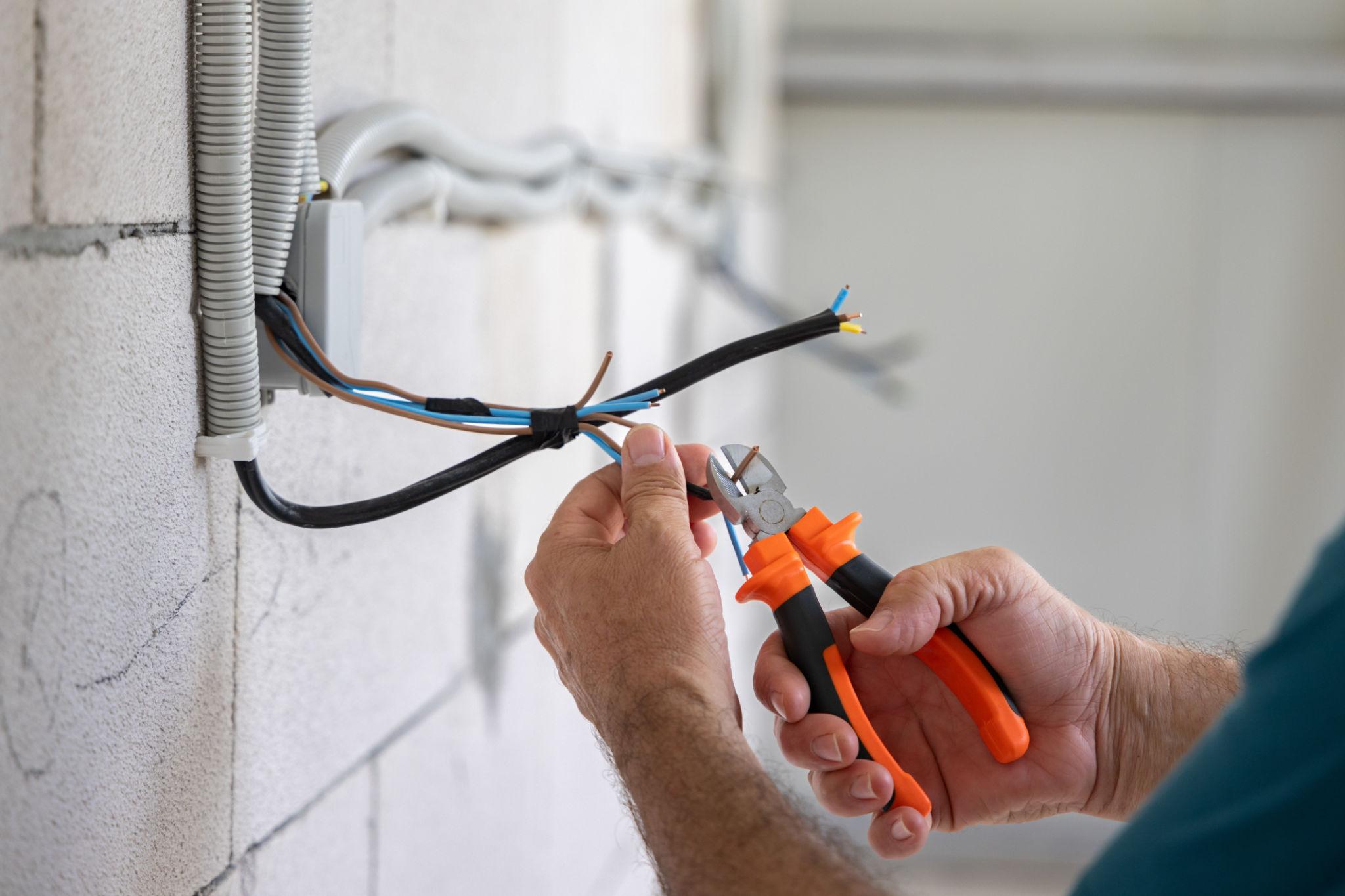Elektriker im Einsatz